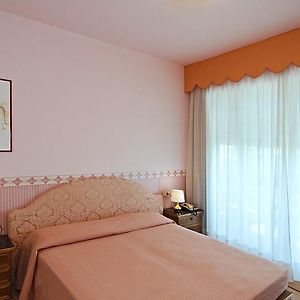 Camera con letto queen size